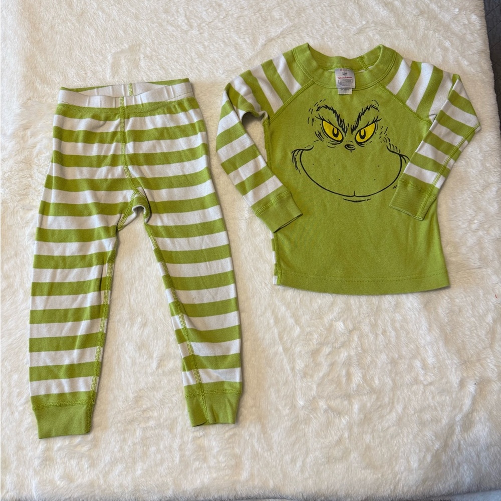 Hanna Andersson Grinch Pajama Set